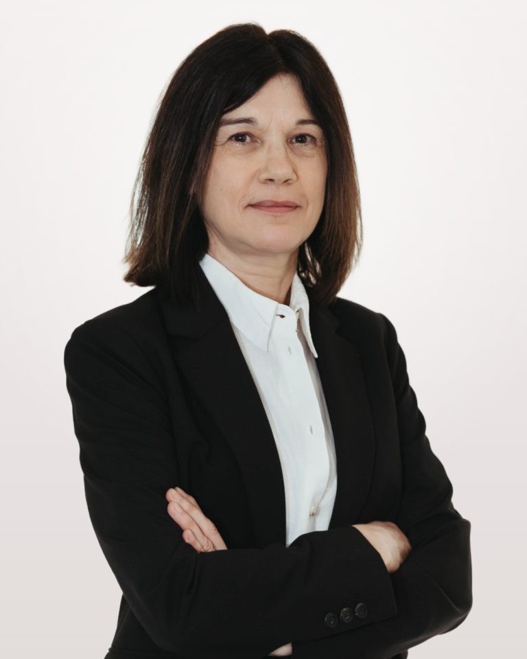 Montse València Bau, Administration & Accounts Manager